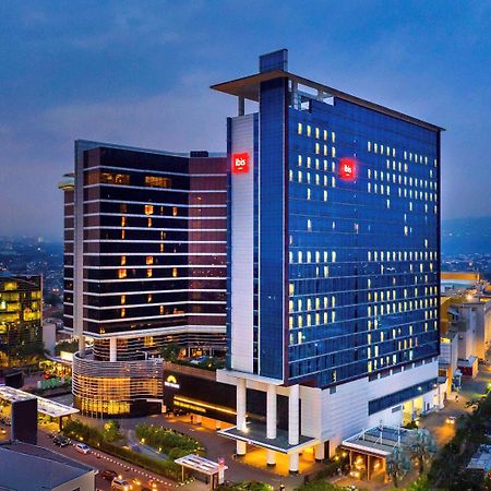 Ibis Bandung Trans Studio Hotel Exterior photo